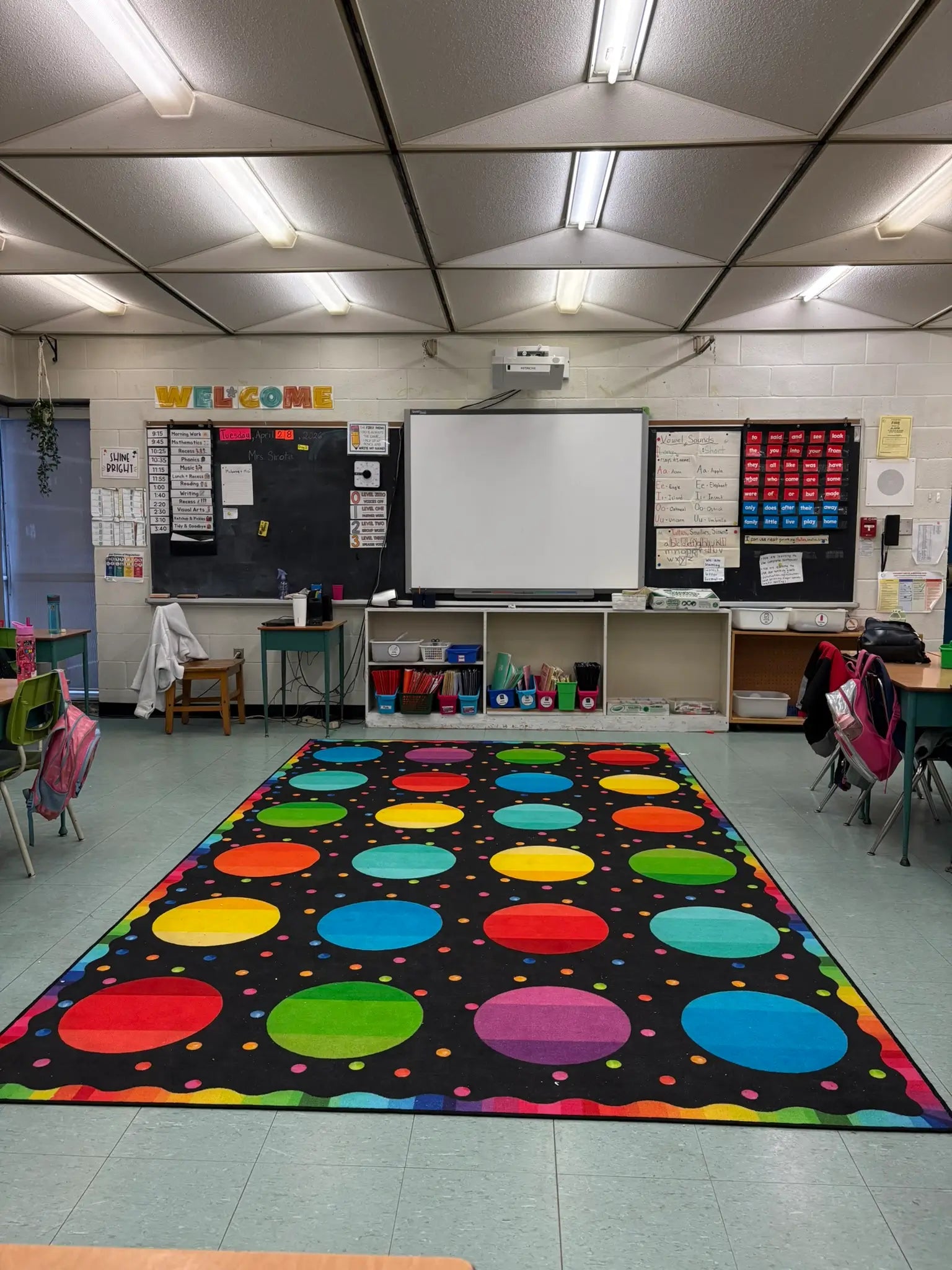 Colorful Gradient Circle Classroom Seating Rug